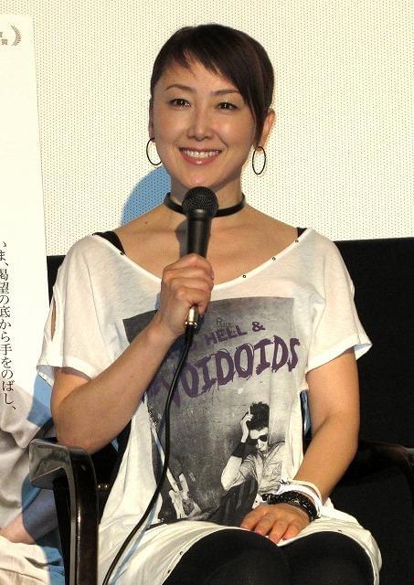 アダルトチルドレン公表の東ちづる「高校時代の記憶ない」