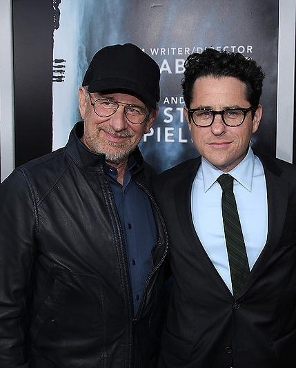 「スーパーエイト」L.A.プレミア トム・クルーズのサプライズ登場で会場は大興奮