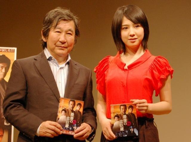 桜庭ななみ、“父”杉田監督に「宝石のような女優に近づきたい」と宣言