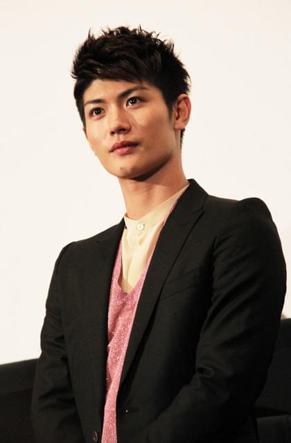 三浦春馬、小西真奈美との長回しキスシーンに冷や汗