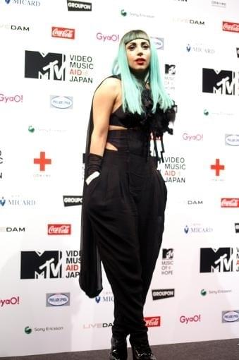 ガガ、 日本政府から感謝状「一生大事に」