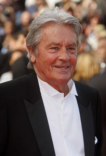 アラン・ドロン、ジュネーブの自宅で発砲事故 息子が事情聴取