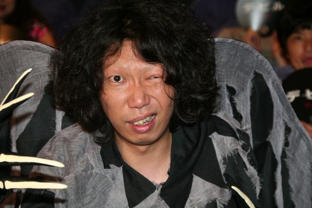 “ブサイク芸人”カリカ・家城啓之、被災地を訪問「子どもが泣いて逃げた」