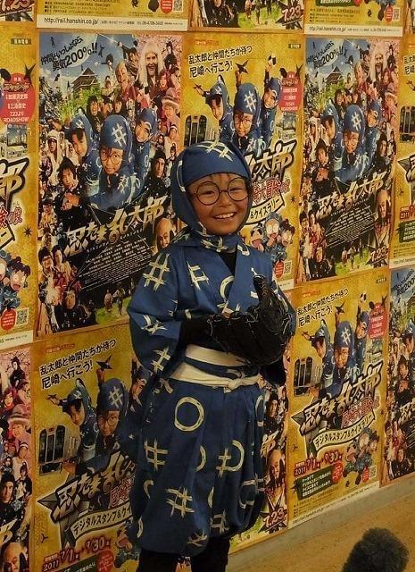 加藤清史郎、憧れの甲子園で“忍たま”姿のガチガチ始球式