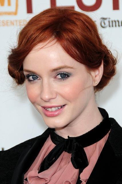 「glee」クリス・コルファー脚本・主演作に「マッドメン」女優