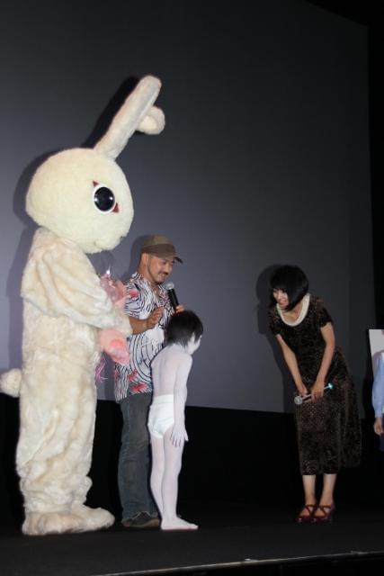 ホラー嫌いの満島ひかり、清水崇監督に「『呪怨』とか信じられない」