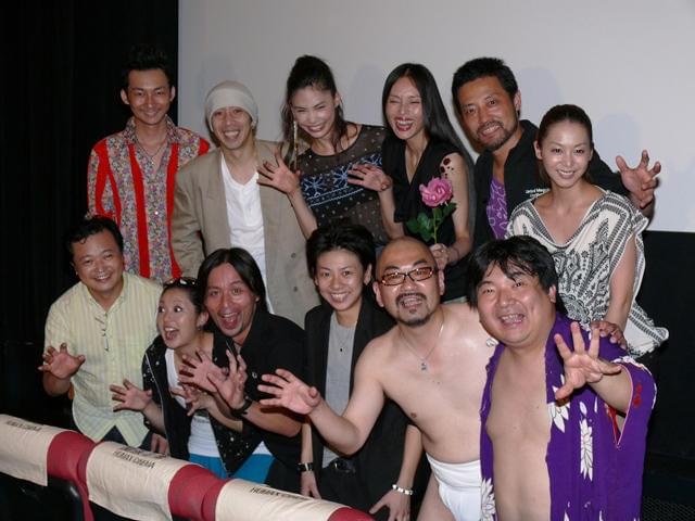 「ヘルドライバー」西村喜廣監督、客席の声に応じふんどし一丁に