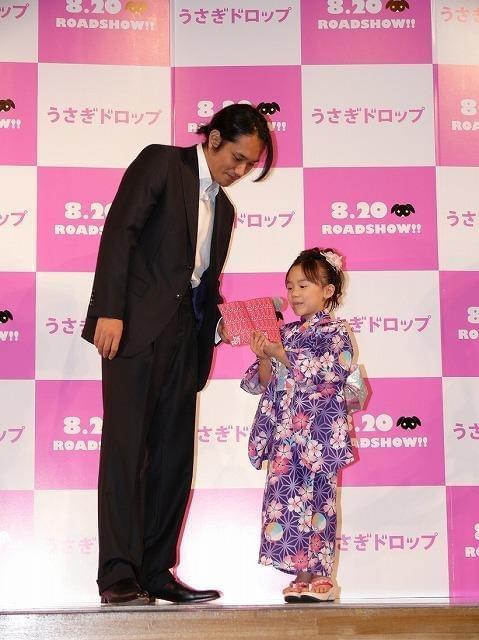 芦田愛菜、浴衣姿をお披露目！松ケン「セクシーで奥ゆかしい」