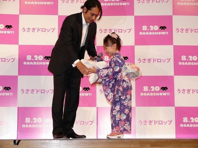 芦田愛菜、浴衣姿をお披露目！松ケン「セクシーで奥ゆかしい」