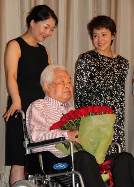 99歳・新藤兼人監督、人生最後の舞台挨拶「ときどき思い出して」