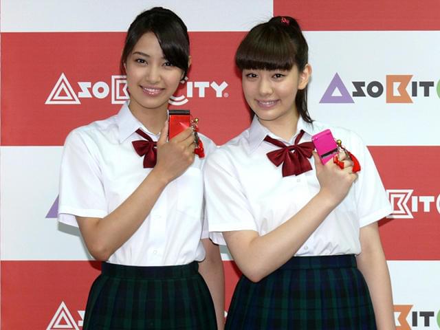 「ケータイ刑事」岡本あずさ＆岡本杏理、最後の制服姿