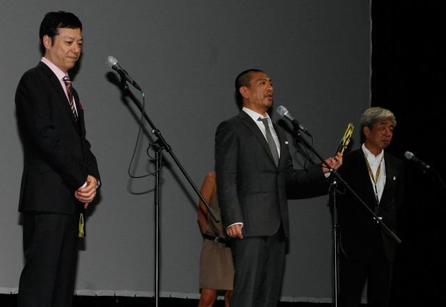 松本人志監督、ロカルノ映画祭でイタリア語挨拶披露しファン爆笑