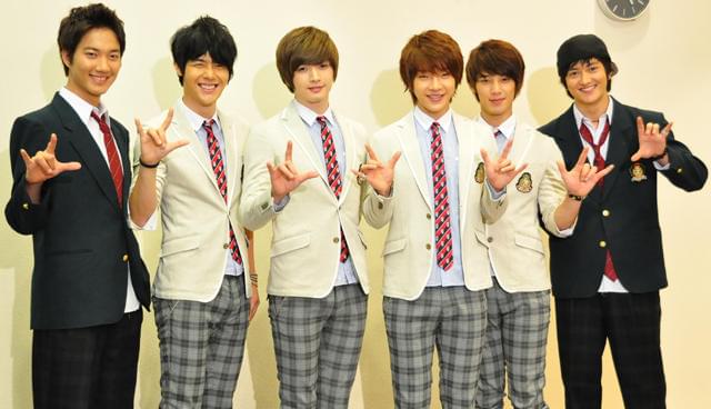 「超新星」主演映画第2弾で高校生に