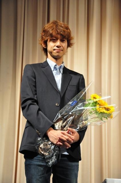 メガホンをとった深川栄洋監督