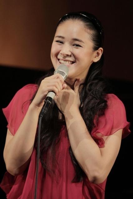 ジブリ鈴木P「歌い手として成長した」手嶌葵に脱帽