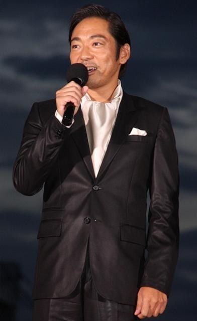 篠原涼子、初のベッドシーンに監督が太鼓判