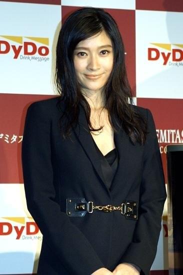 篠原涼子、2児の母に