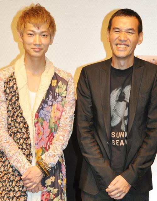 綾野剛、好きな女性のタイプは「あやまんJAPAN」