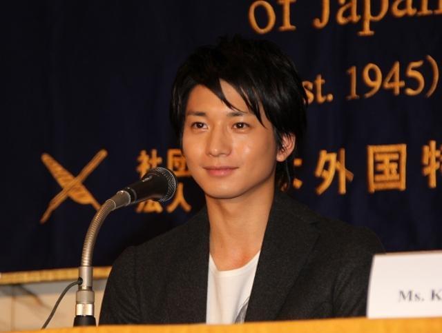 向井理、流ちょうな英語スピーチを披露 海外進出にも意欲