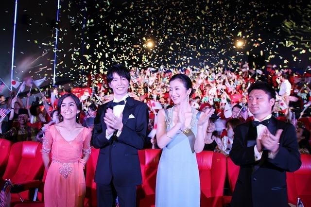 鈴木京香＆長谷川博己、マレーシアでの大歓迎に感無量