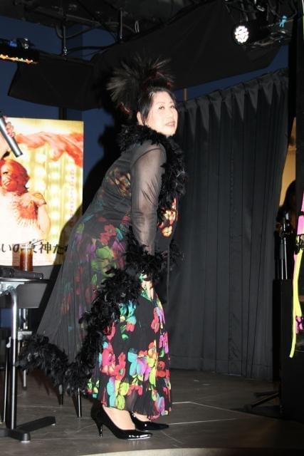 あき竹城、じゃんけん大会前のAKB前田にエール