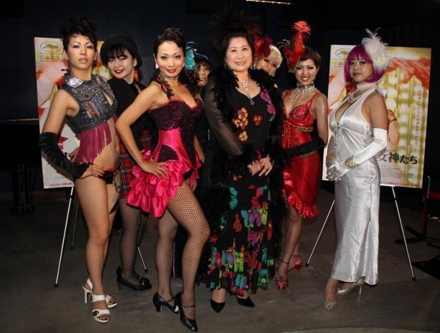 あき竹城、じゃんけん大会前のAKB前田にエール