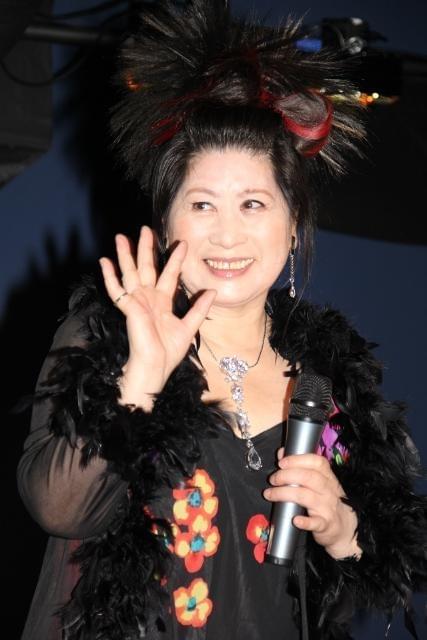 あき竹城、じゃんけん大会前のAKB前田にエール