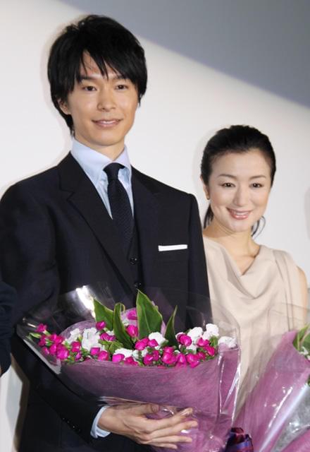 鈴木京香、長谷川博己を「人生最大の“モテキ”」と絶賛