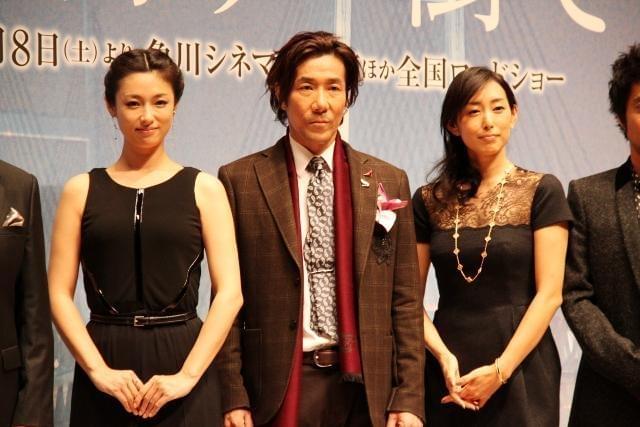 岸谷五朗、47歳誕生日は“妻”＆“不倫相手”に挟まれタジタジ