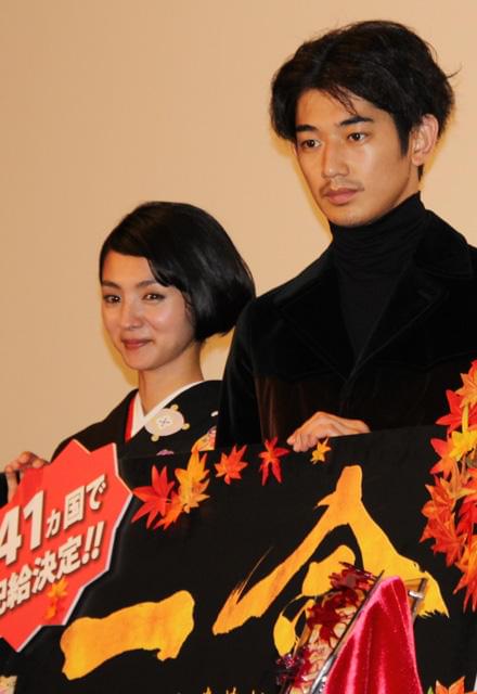 瑛太＆満島ひかり、海老蔵からの手紙にニヤリ