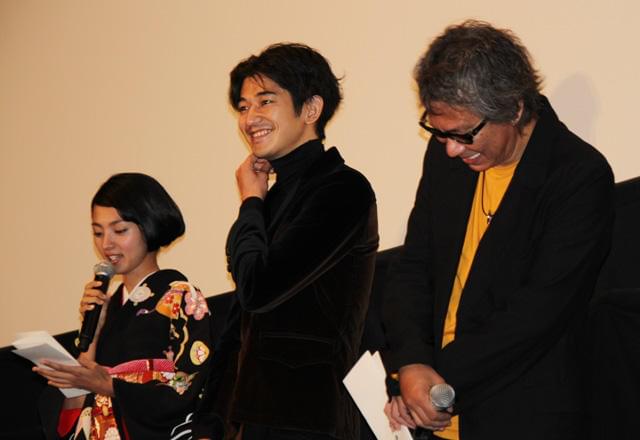 瑛太＆満島ひかり、海老蔵からの手紙にニヤリ