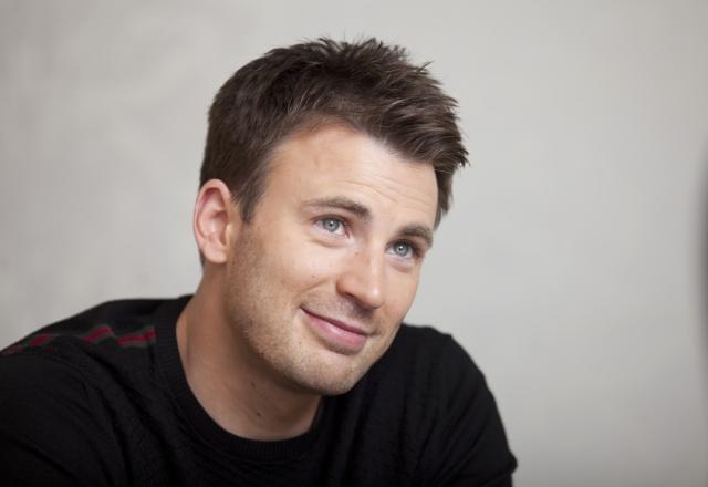 C・エバンス、初代ヒーローへの挑戦は「人生でベストチョイス」