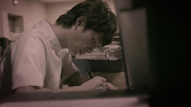 岡田将生、GReeeeN新曲PVに医師役で出演