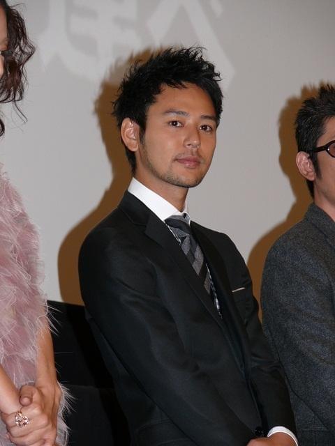 妻夫木聡、三谷幸喜新作「ステキな金縛り」にライバル心