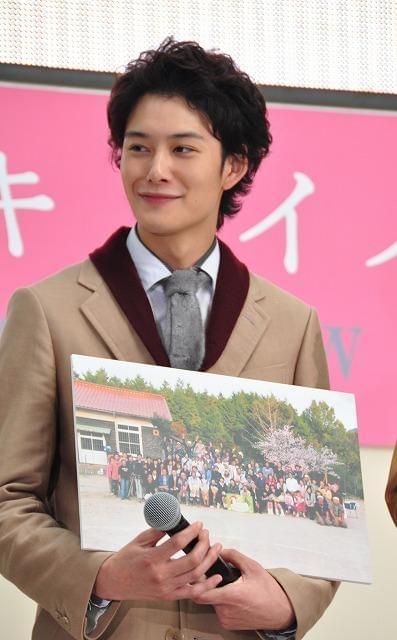 岡田将生＆榮倉奈々、瀬々監督の若き日の姿に言いたい放題