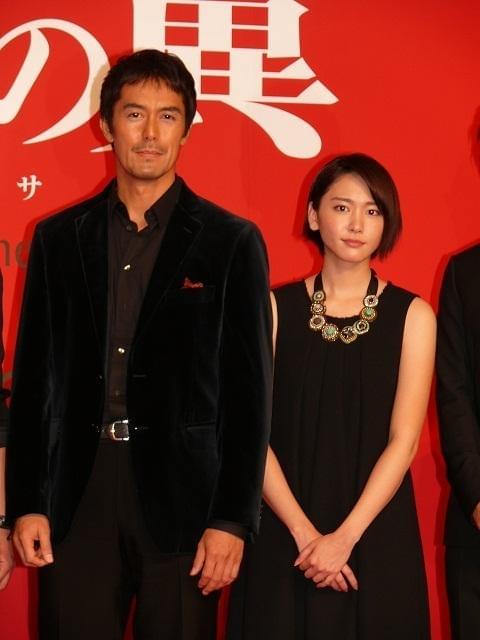 阿部寛“6年ぶり”新垣結衣に「すっかり成長」と親目線