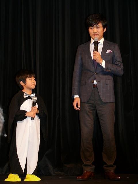 鈴木福「とってもかわいい」 本物のペンギンに笑顔