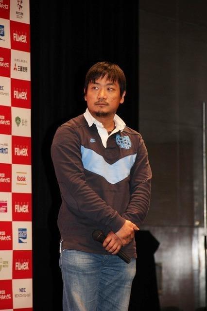 パク・ジョンボム監督、脱北者を描いたデビュー作上映に感激