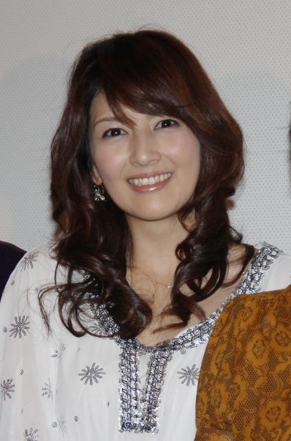 吉井怜、男性ファンの前で赤裸々ガールズトーク