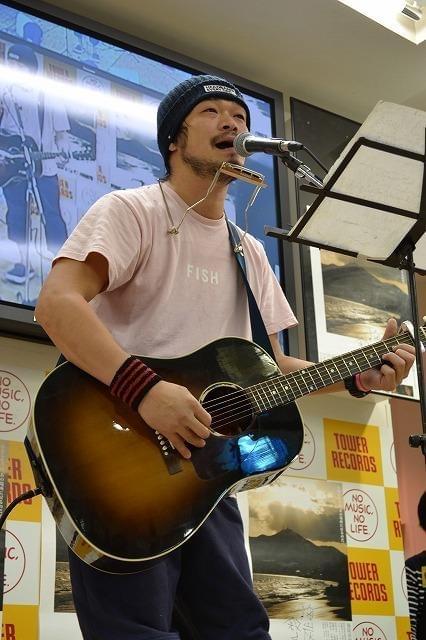 ミニライブを行った竹原ピストル