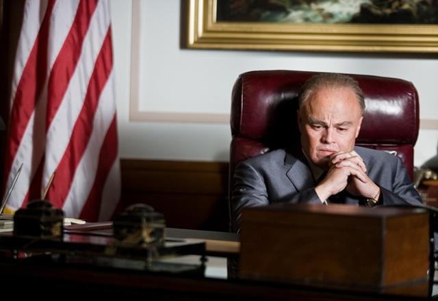 ディカプリオ渾身の70代メイク初公開 イーストウッドも気づかず