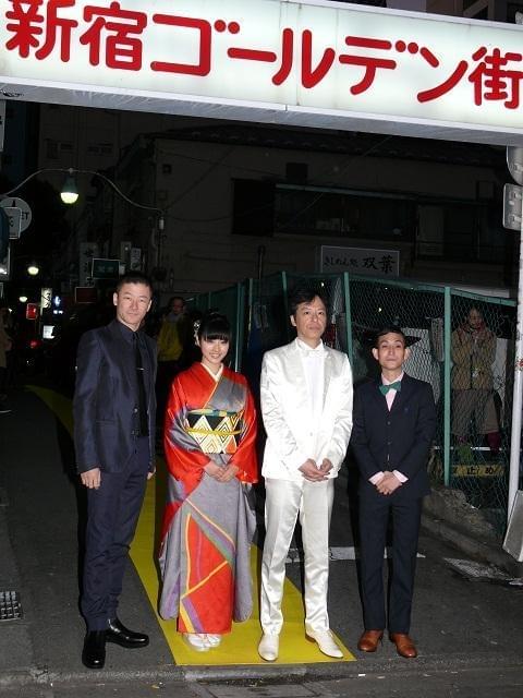 板尾創路＆浅野忠信「月光ノ仮面」で意気投合 さらなる“共闘”誓う