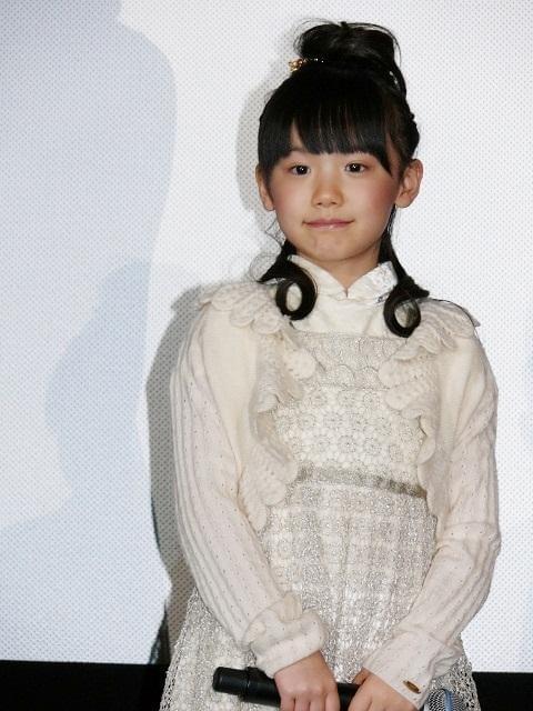 芦田愛菜「一輪車がほしい」サンタにお願い イルミネーションに大はしゃぎ