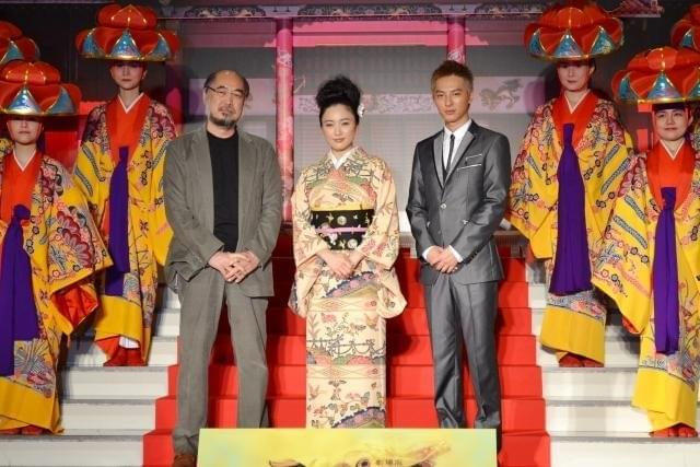 仲間由紀恵が暴露 「ヒゲがずれていた」に塚本高史赤面