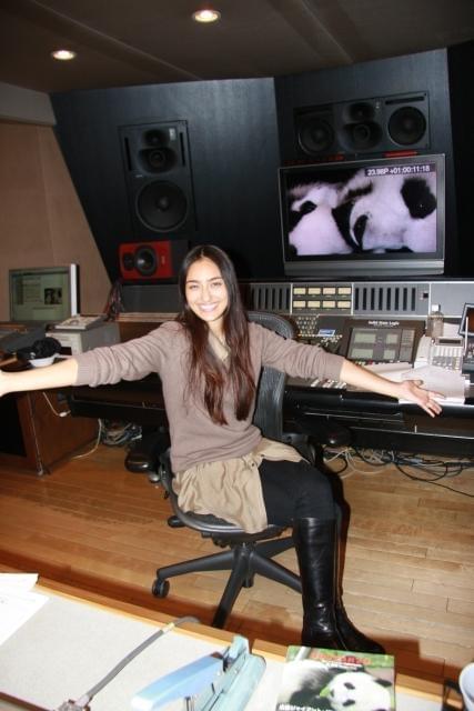 長谷川潤、未熟児パンダのドキュメンタリーでナレーション初挑戦