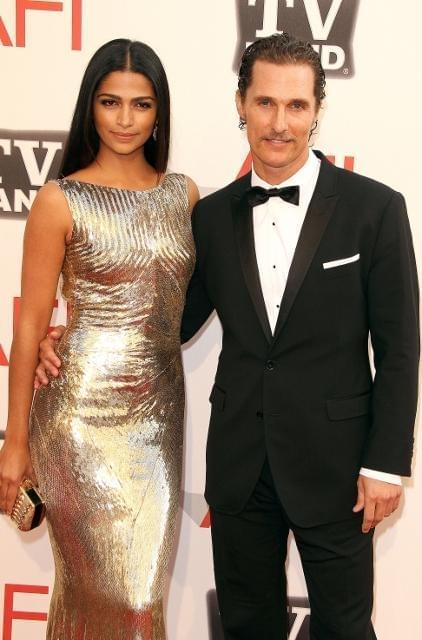 マシュー・マコノヒーがクリスマス婚約