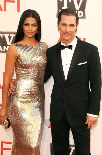 マシュー・マコノヒーがクリスマス婚約