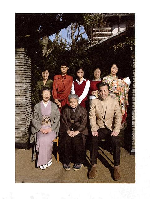 豪華キャストがずらり勢ぞろい