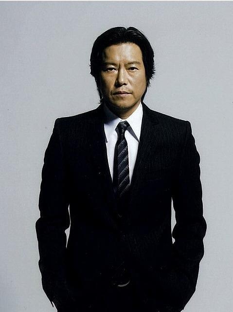 二宮和也「プラチナデータ」で逃亡者に 初共演トヨエツが追う！