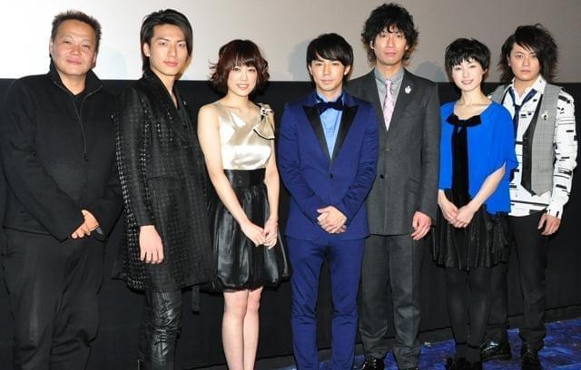 33歳で高校生を演じた綾部、笑顔のシワが多すぎてNG！